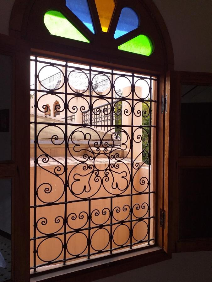 Riad Sheryne פס מראה חיצוני תמונה